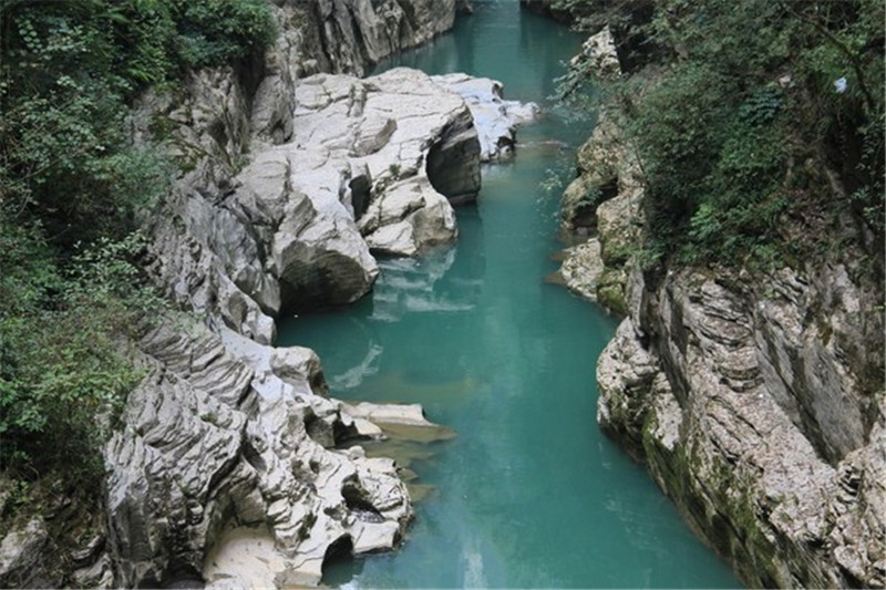 建始石门河